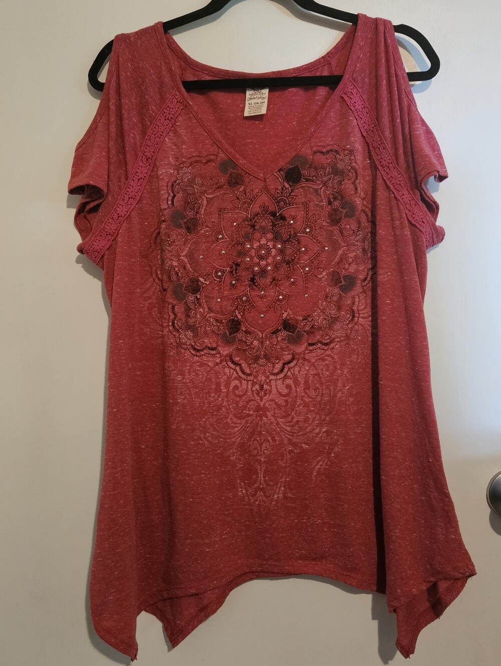 Faded Glory Womens Cold Shoulder Top Size XL Summer Travel Vacation Mandala